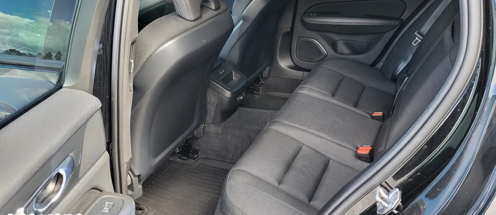 Volvo V60 cena 104550 przebieg: 77000, rok produkcji 2019 z Węgliniec małe 781